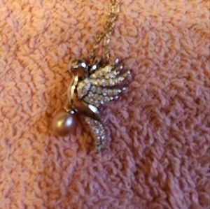 Bird pearl necklace